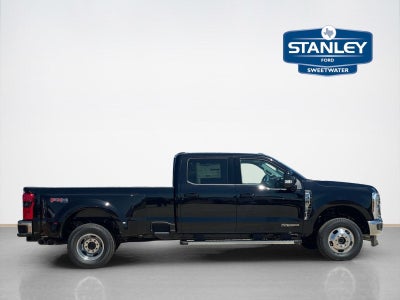 2026 Ford SUPER DUTY F-350 DRW LARIAT 4WD CREW CAB 8' BO