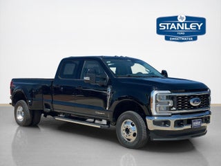 2026 Ford Super Duty F-350 DRW LARIAT