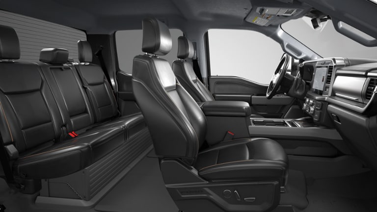 2026 Ford Super Duty F-350 DRW LARIAT