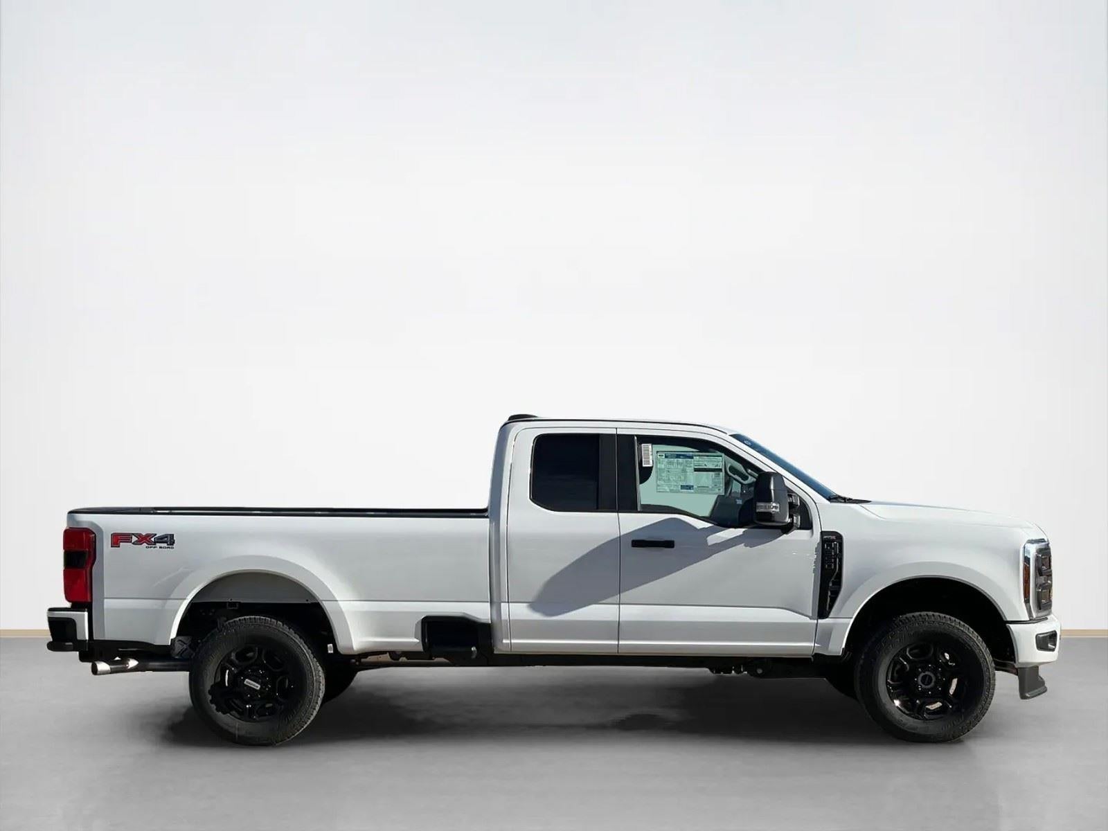 2026 Ford Super Duty F-350 SRW XL