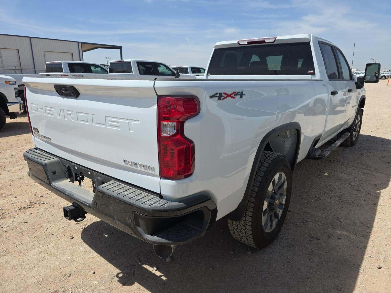 2025 Chevrolet Silverado 2500HD Custom