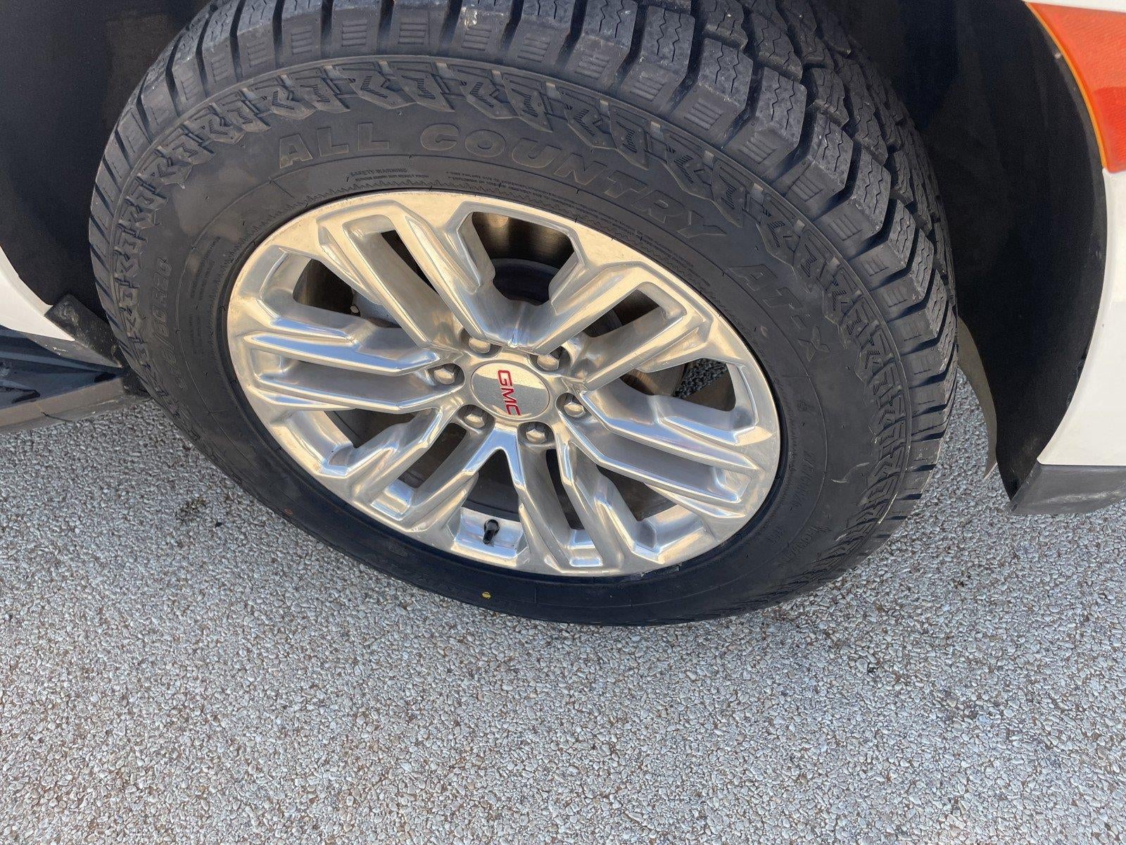 2022 GMC Yukon SLE