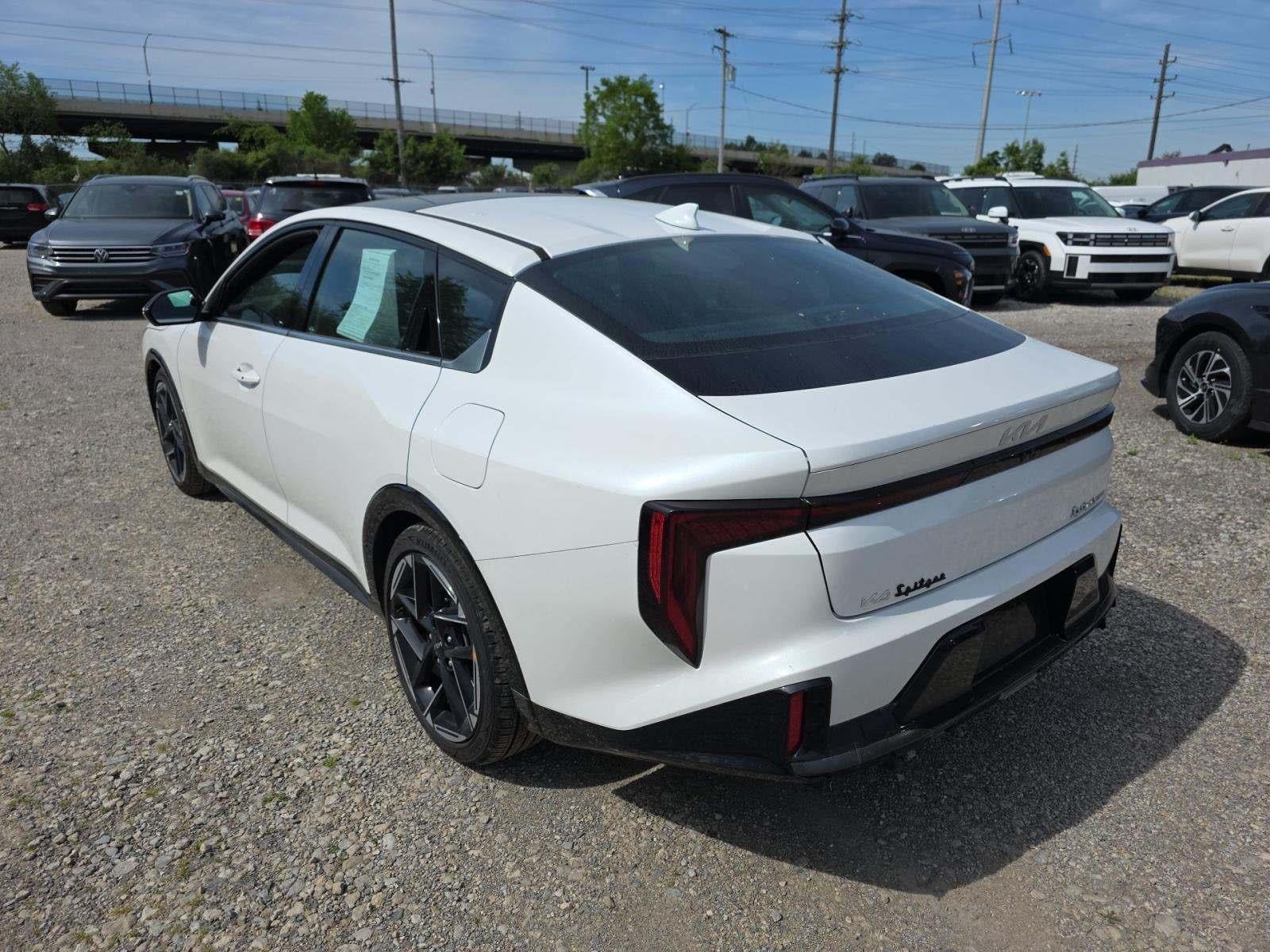 2025 Kia K4 GT-Line