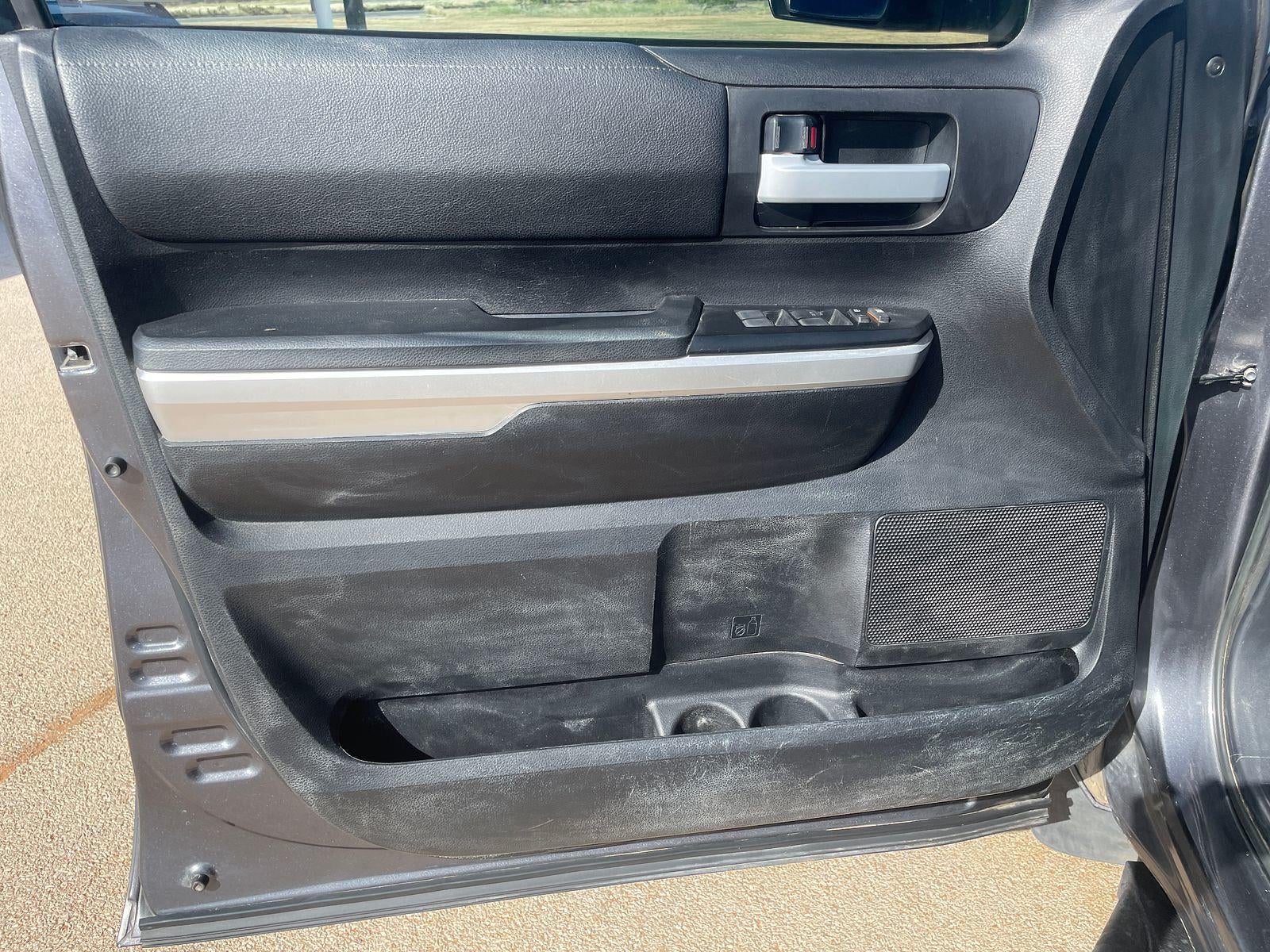 2017 Toyota Tundra SR5