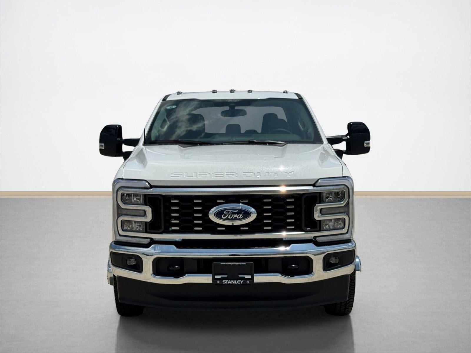 2026 Ford Super Duty F-350® Lariat®