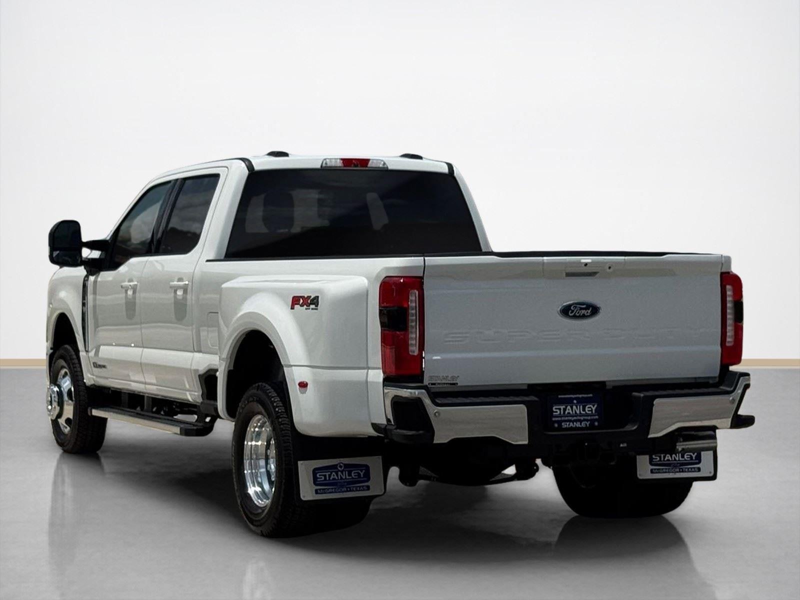 2026 Ford Super Duty F-350® Lariat®