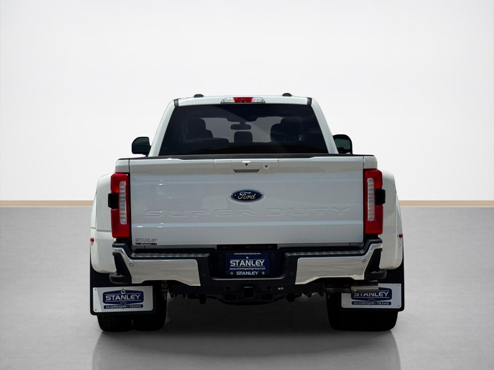 2026 Ford Super Duty F-350® Lariat®
