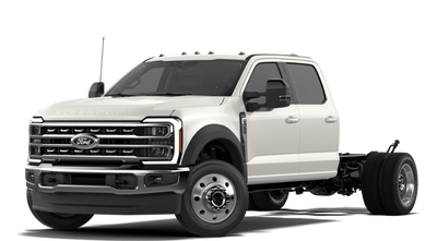 2027 Ford Chassis Cab F-450® LARIAT®