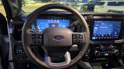 2027 Ford Super Duty F-450 DRW LARIAT