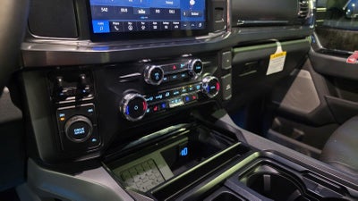 2027 Ford Super Duty F-450 DRW LARIAT