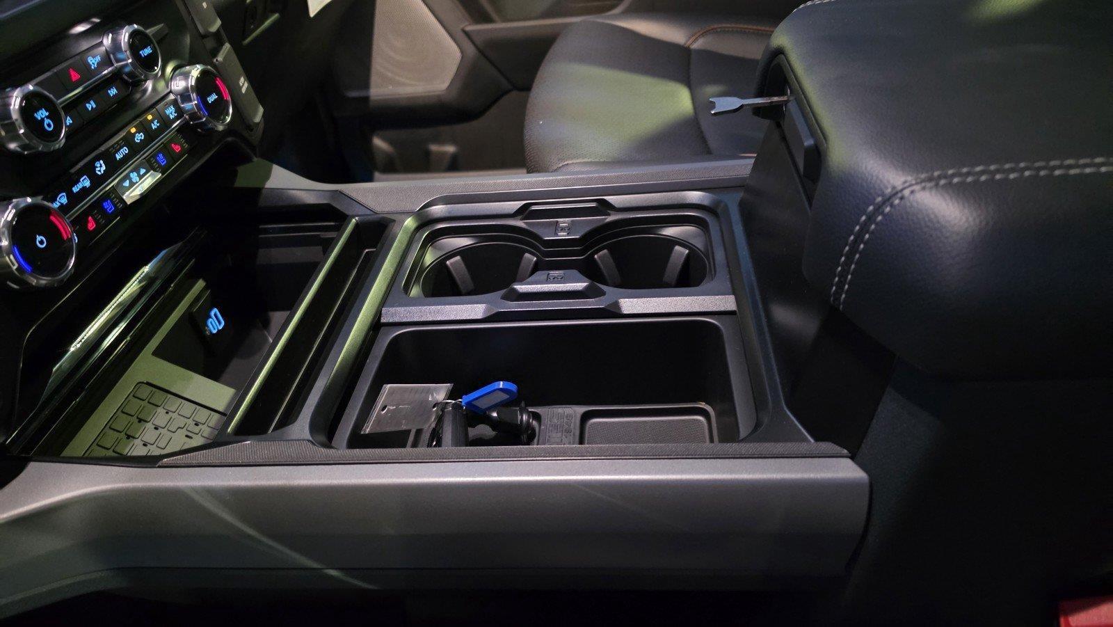 2027 Ford Super Duty F-450 DRW LARIAT