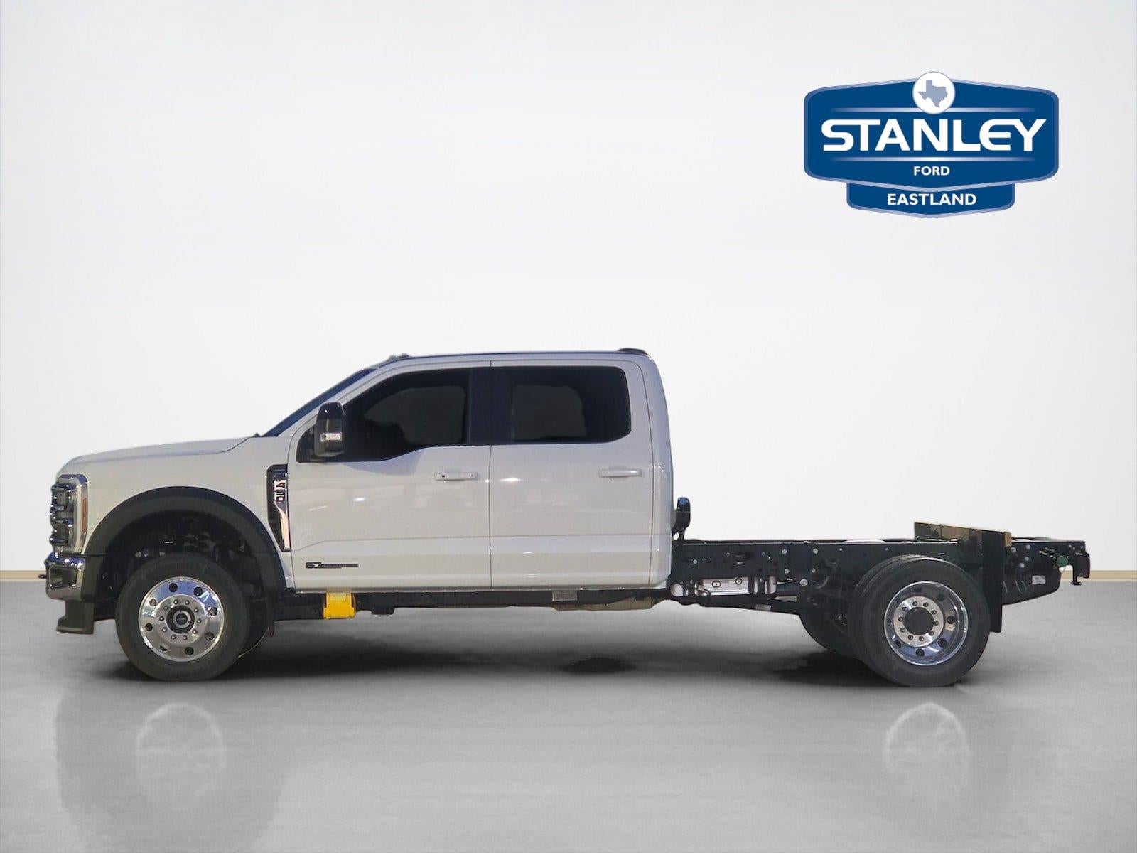 2027 Ford Super Duty F-450 DRW LARIAT