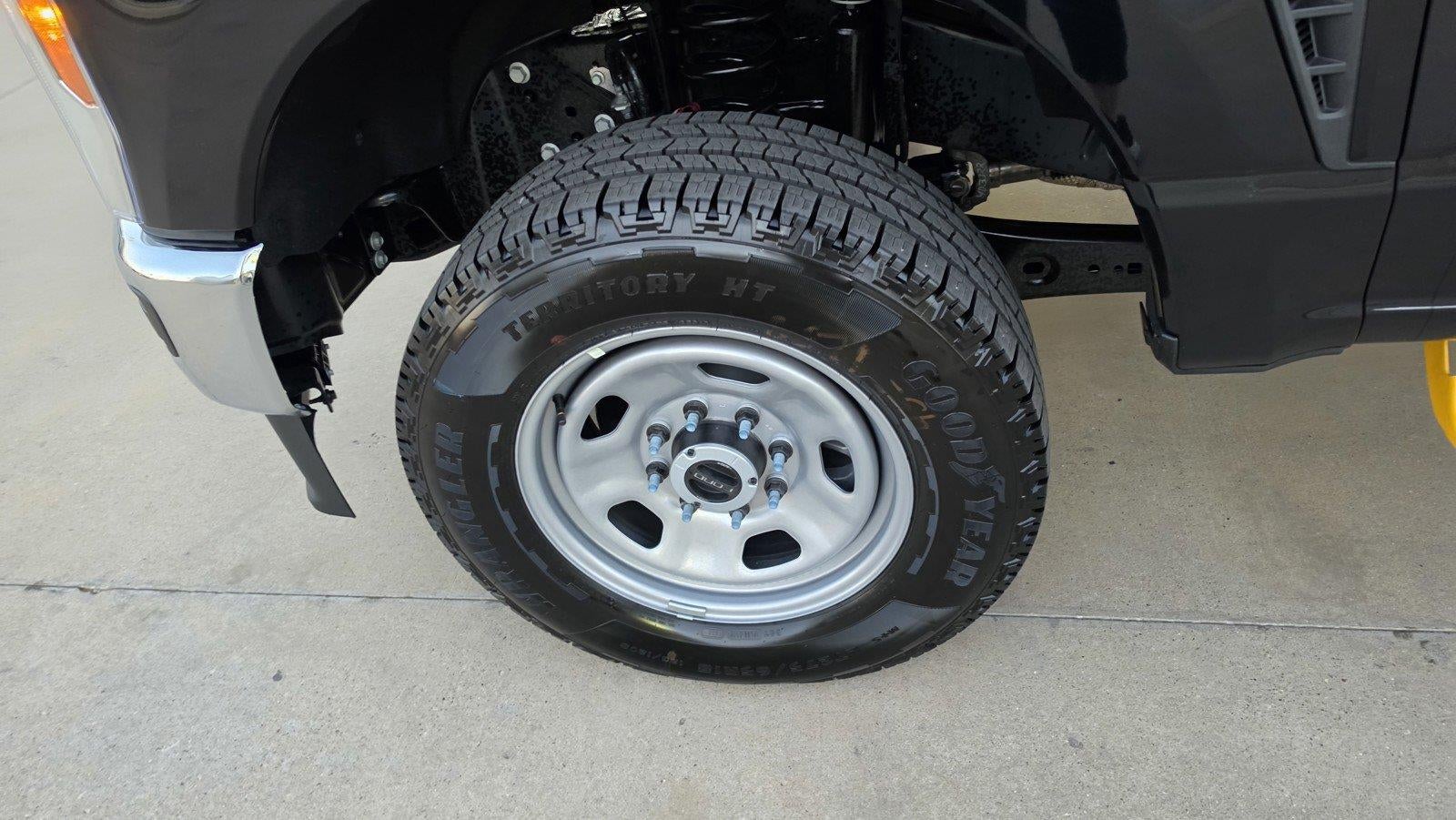 2027 Ford Super Duty F-350 Srw XLT