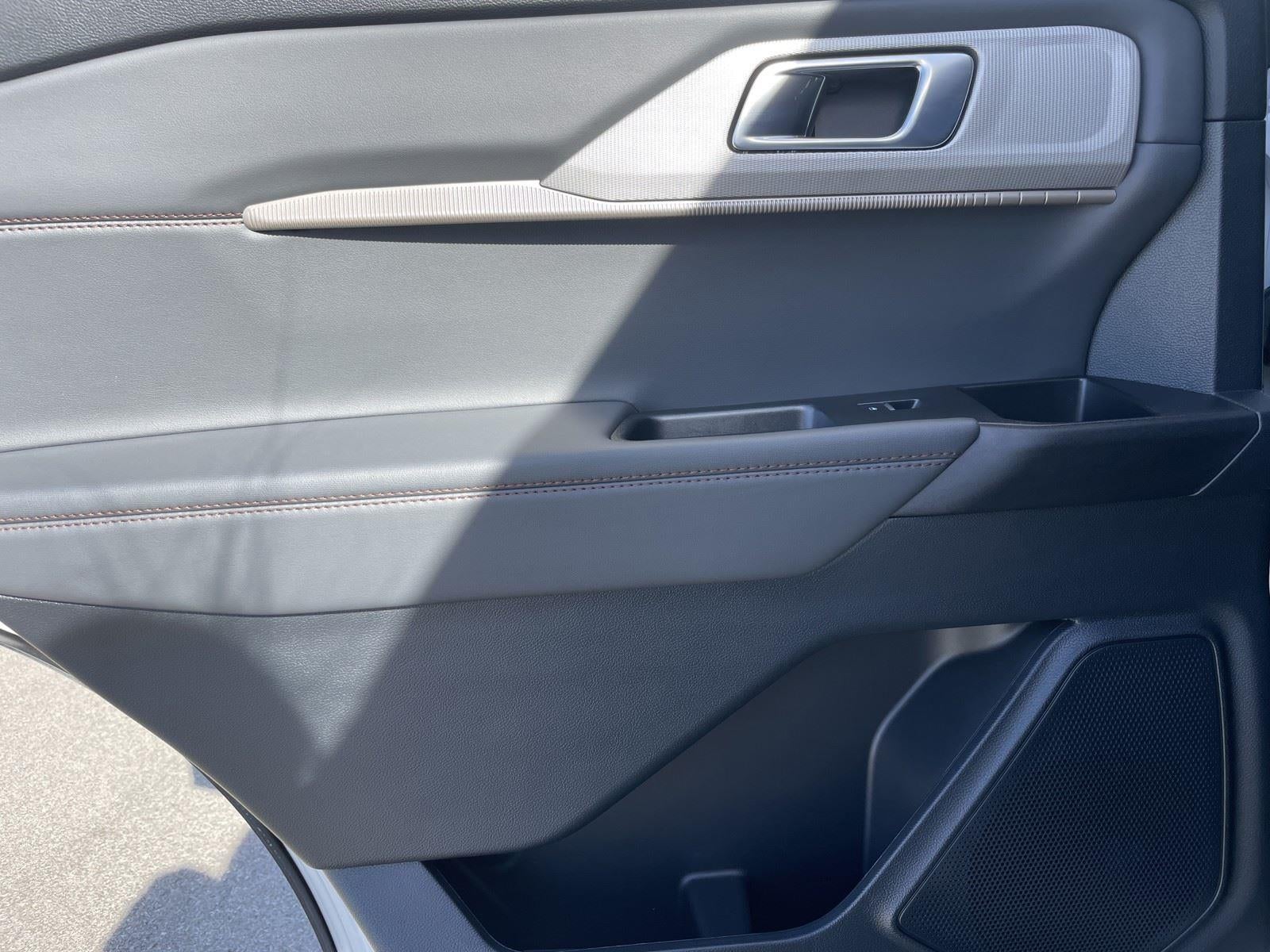 2026 Ford Explorer Active w/100A Pkg