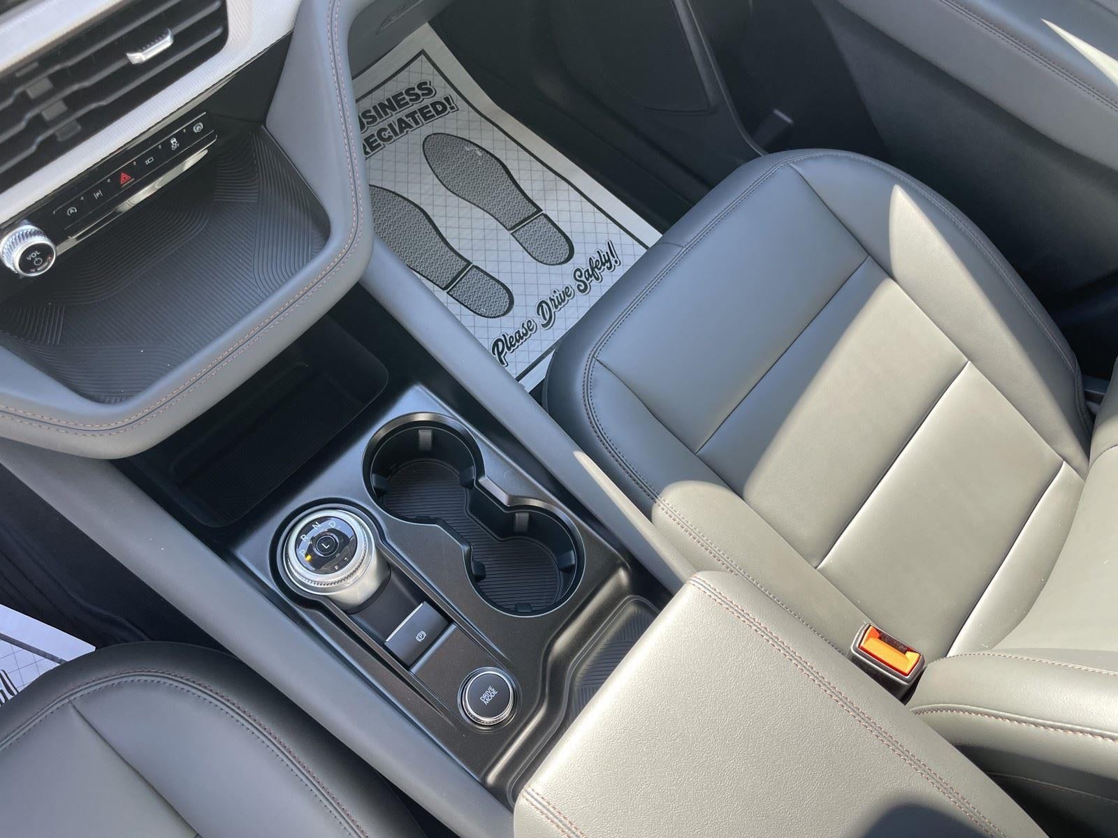 2026 Ford Explorer Active w/100A Pkg