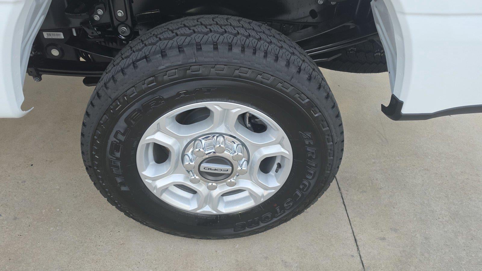2027 Ford Super Duty F-250 SRW XLT