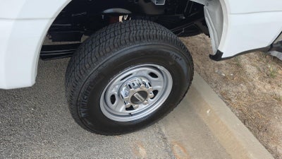 2027 Ford Super Duty F-250 Srw XL