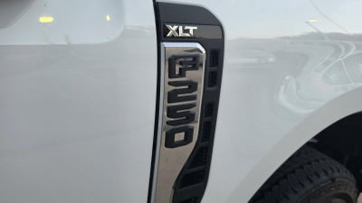 2027 Ford Super Duty F-250 Srw XLT