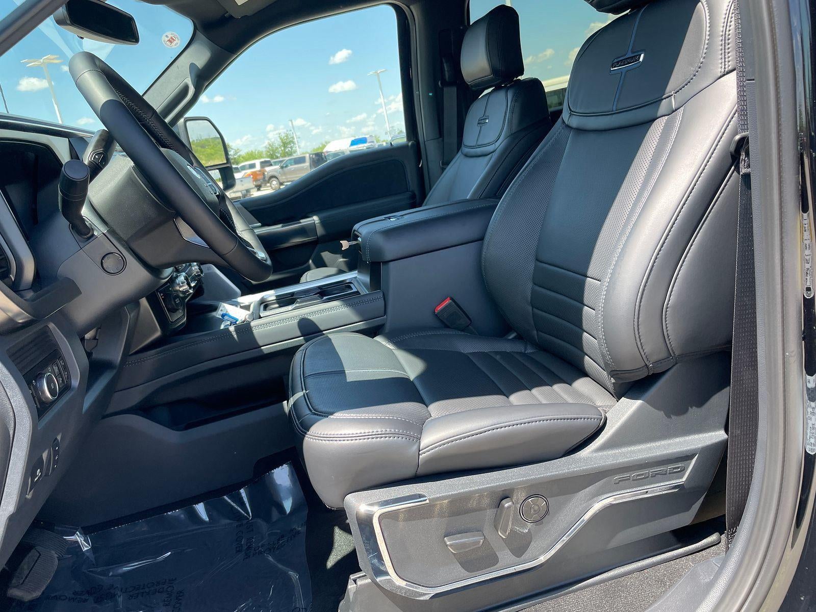 2026 Ford Super Duty F-250 SRW Platinum