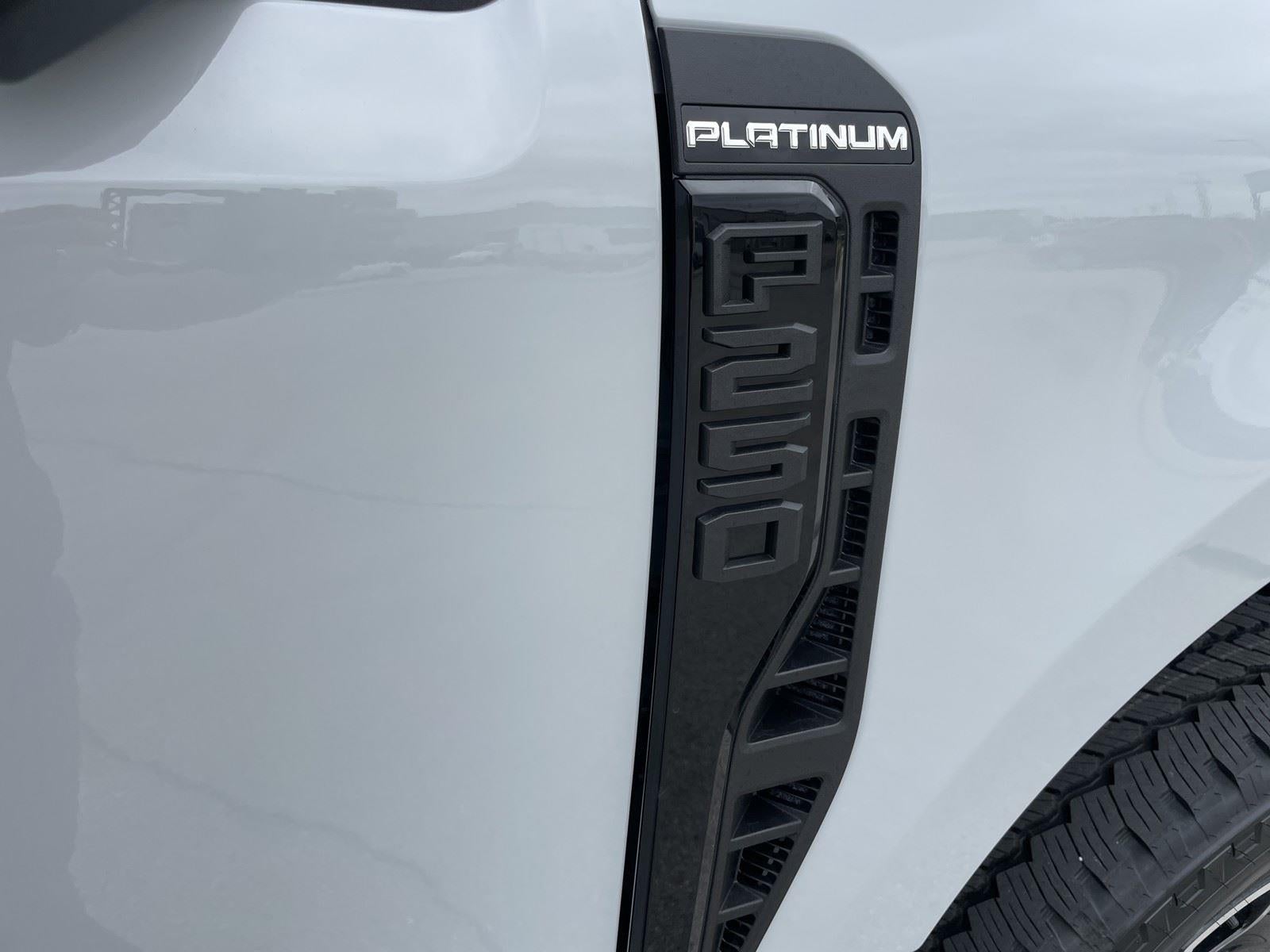 2026 Ford Super Duty F-250 SRW Platinum