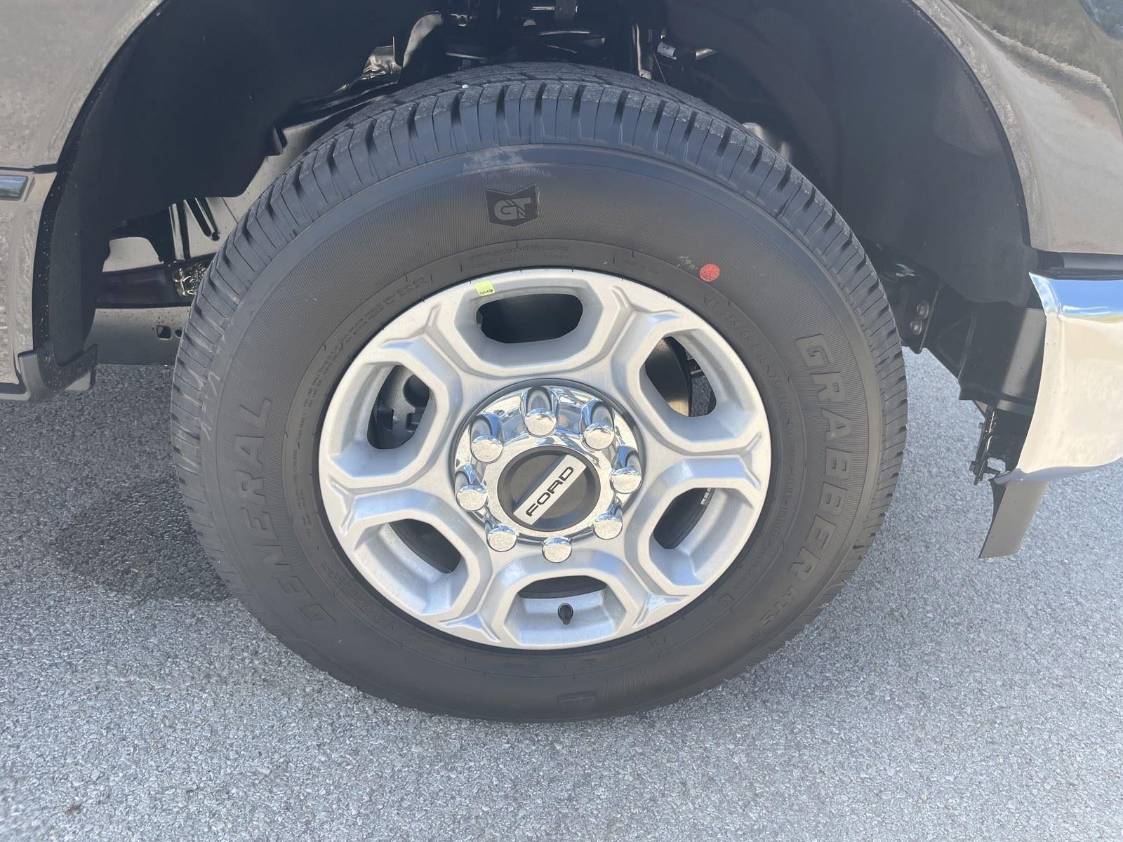 2026 Ford Super Duty F-350 SRW XLT