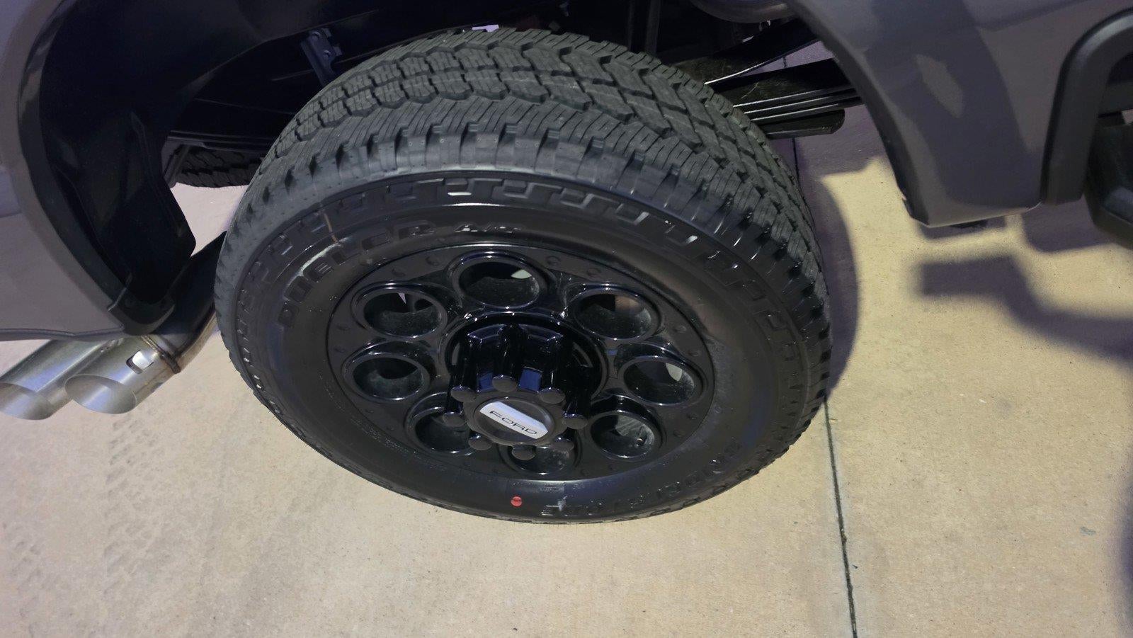 2027 Ford Super Duty F-350 SRW LARIAT