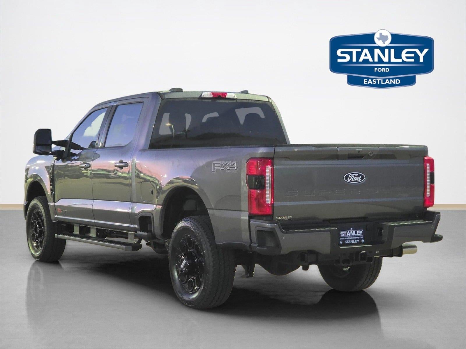 2027 Ford Super Duty F-350 SRW LARIAT