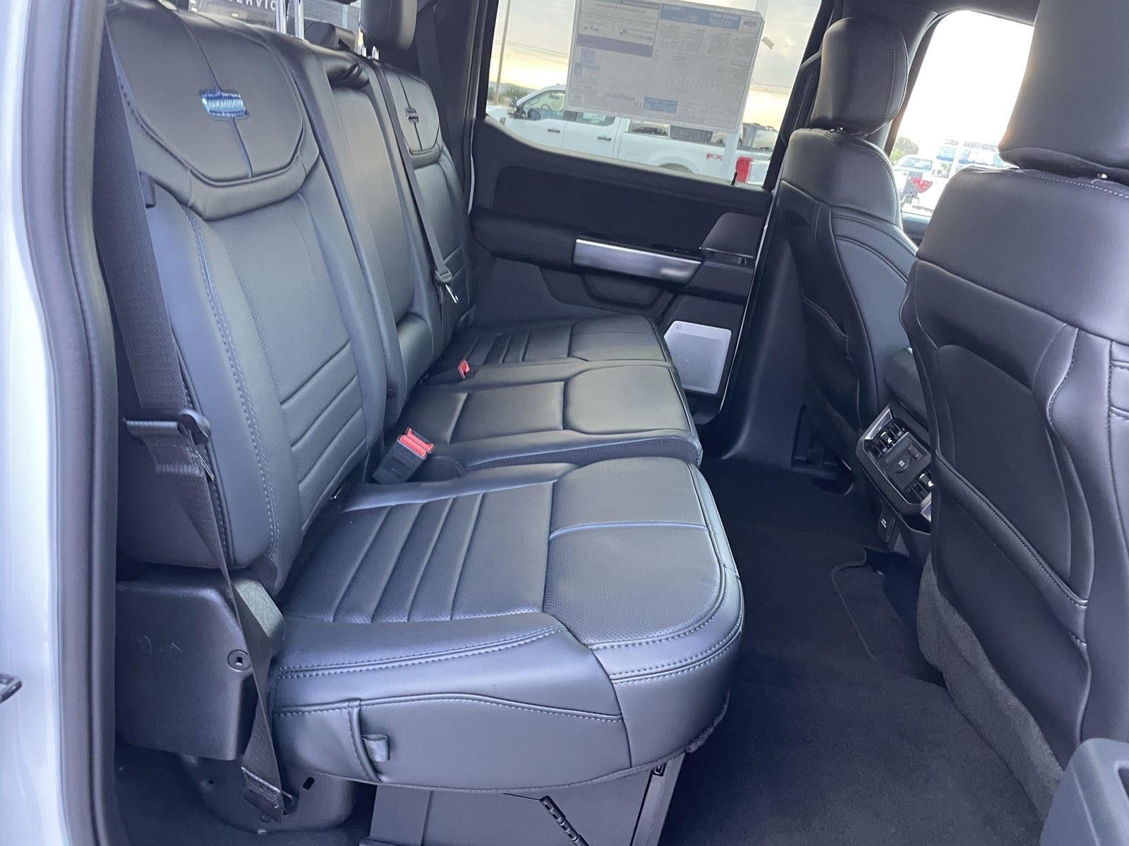 2026 Ford Super Duty F-350 SRW Platinum