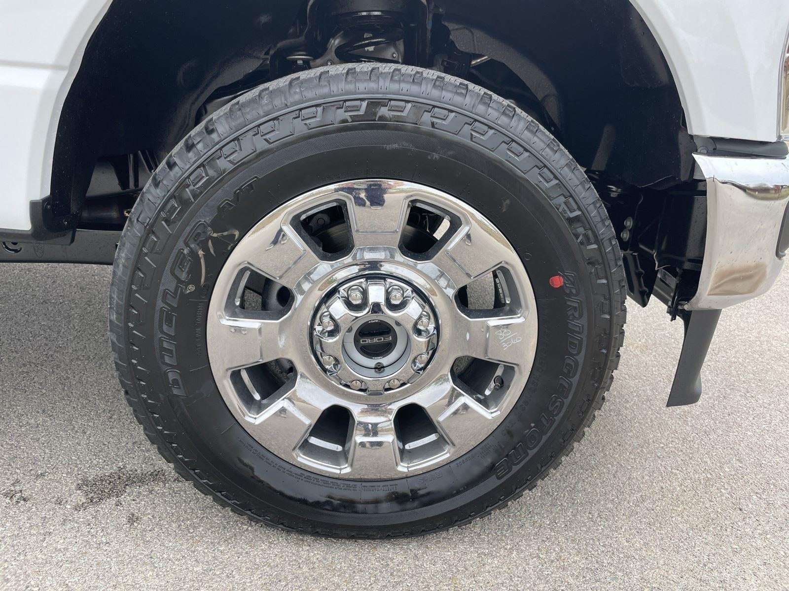 2026 Ford Super Duty F-350 SRW LARIAT