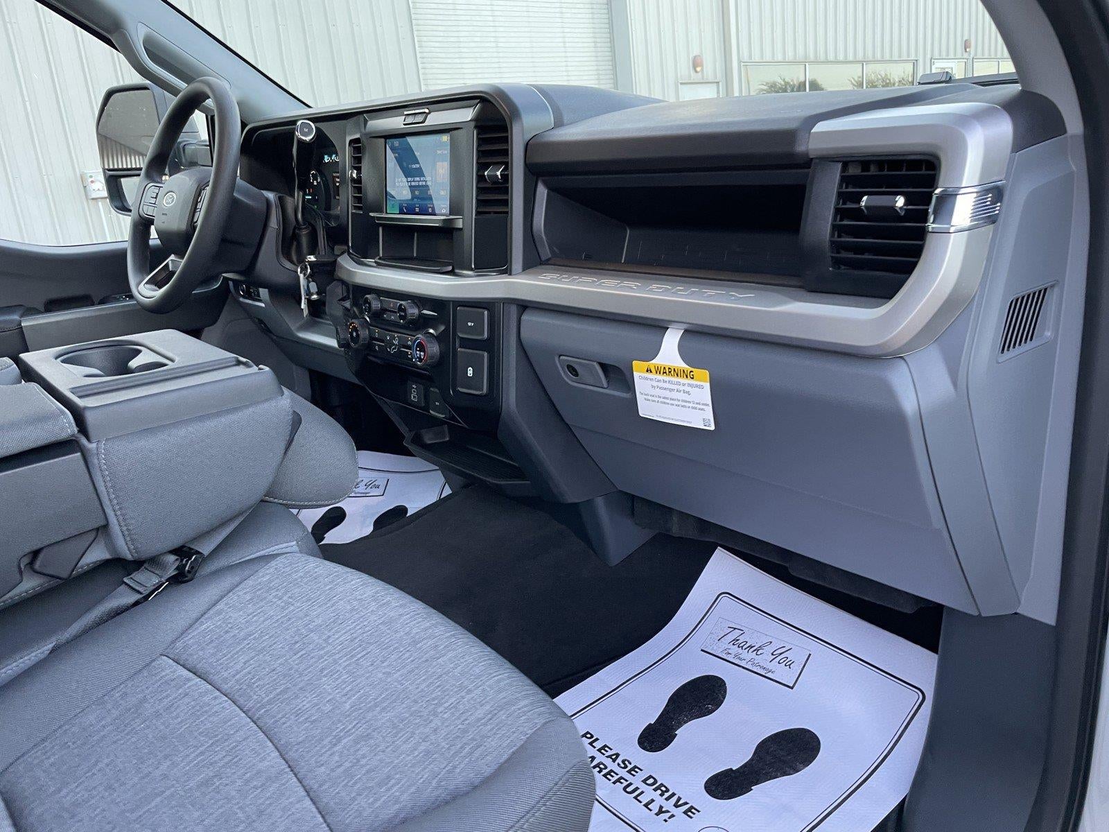 2026 Ford Super Duty F-350 Srw XL