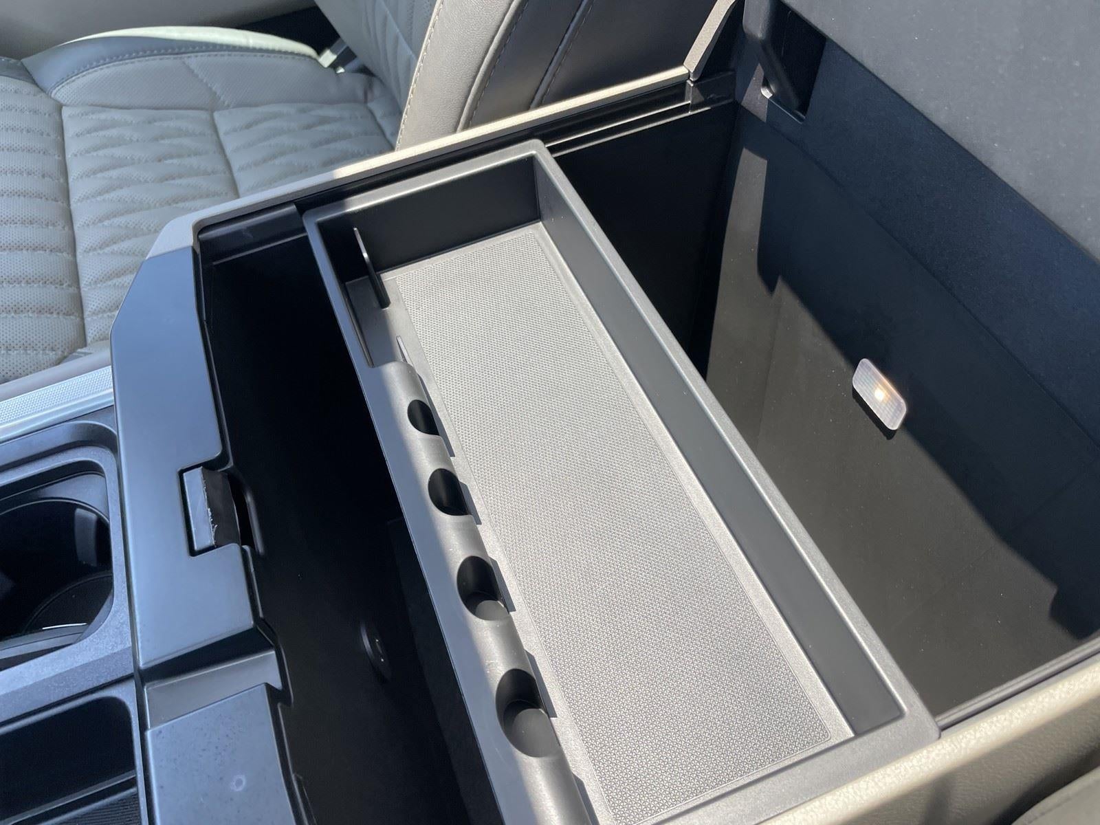 2026 Ford Super Duty F-350 DRW Platinum
