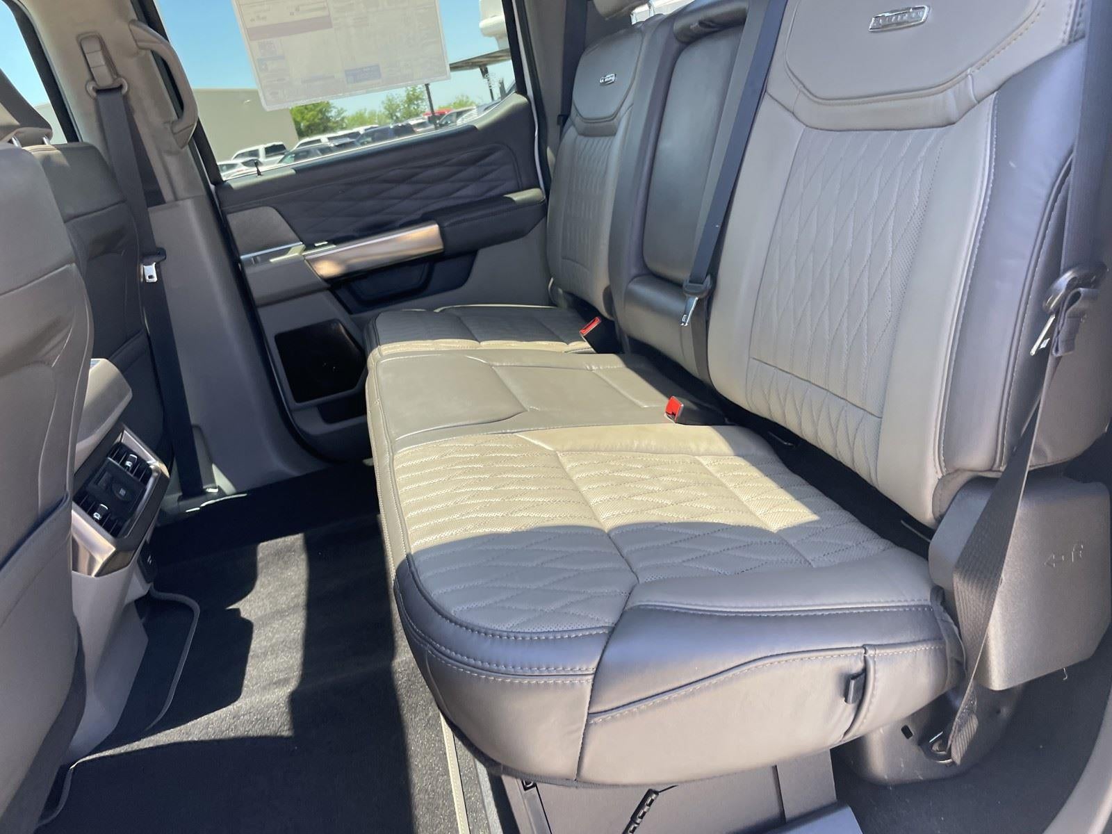 2026 Ford Super Duty F-350 DRW Platinum