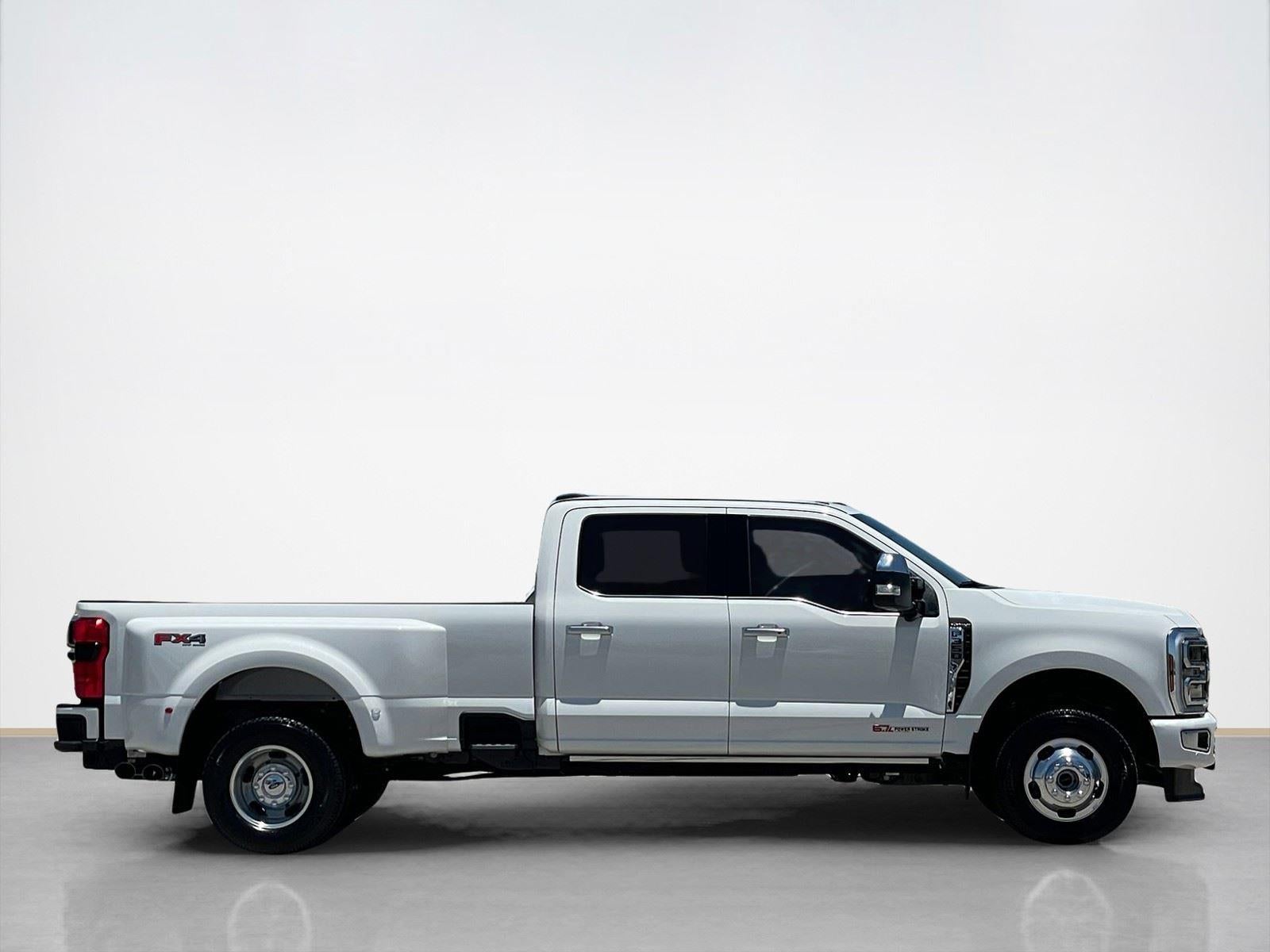 2026 Ford Super Duty F-350 DRW Platinum