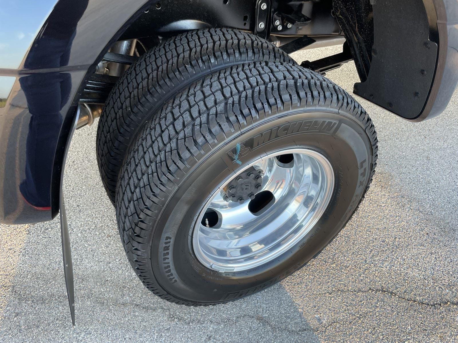 2026 Ford Super Duty F-350 DRW LARIAT