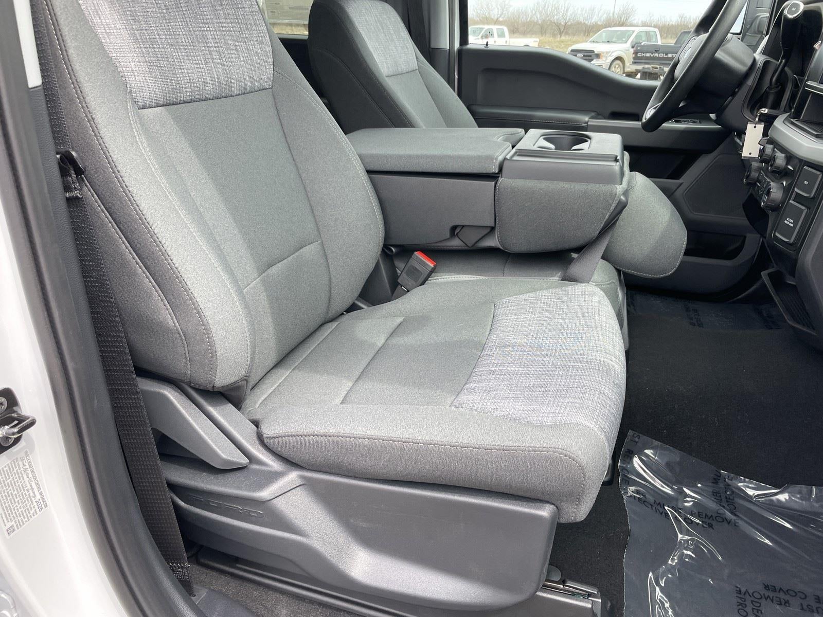 2026 Ford Super Duty F-350 DRW XLT