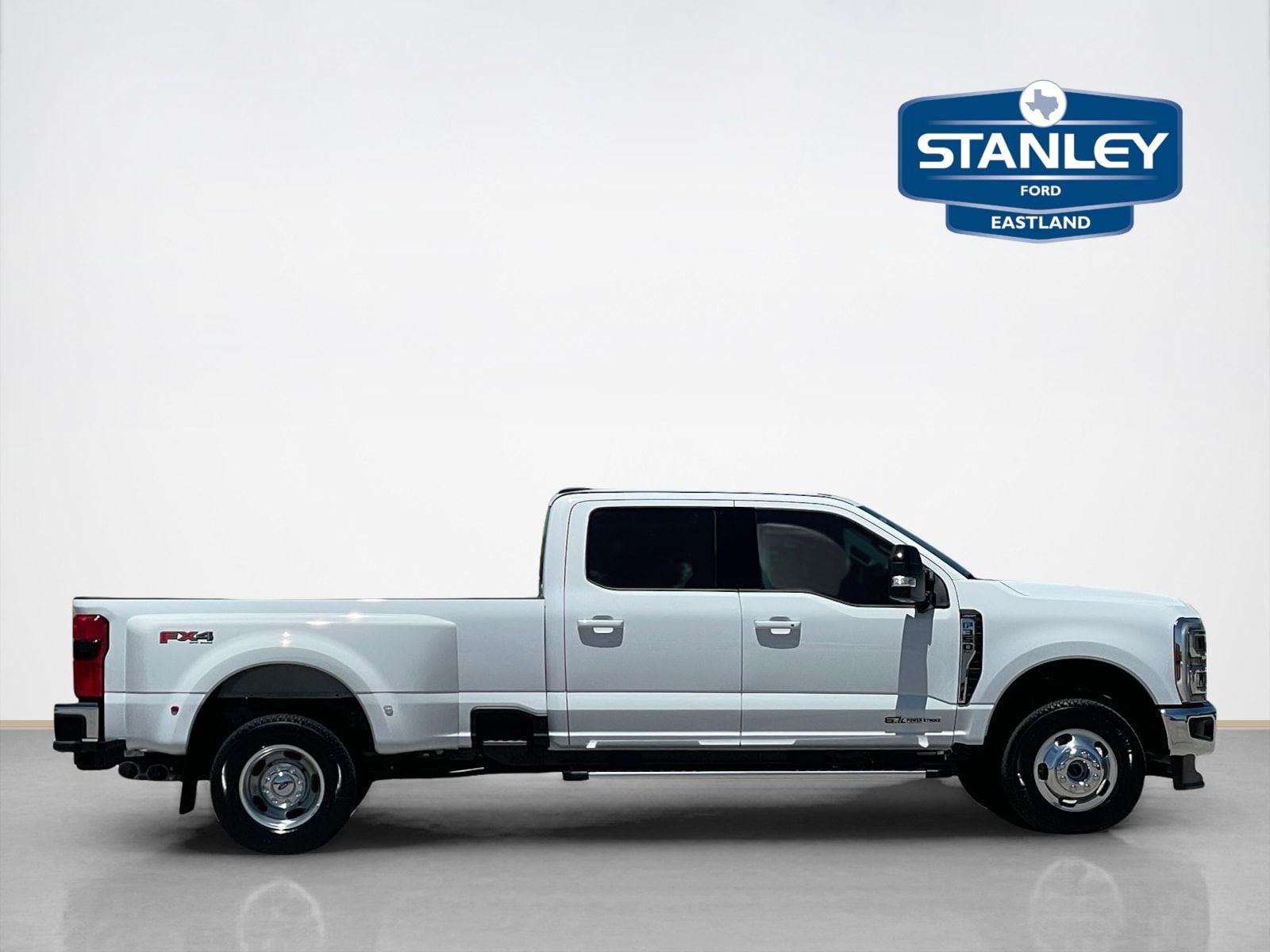 2026 Ford Super Duty F-350 DRW LARIAT