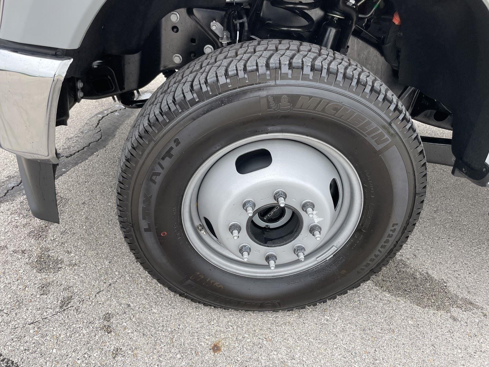 2026 Ford Super Duty F-350 DRW XLT