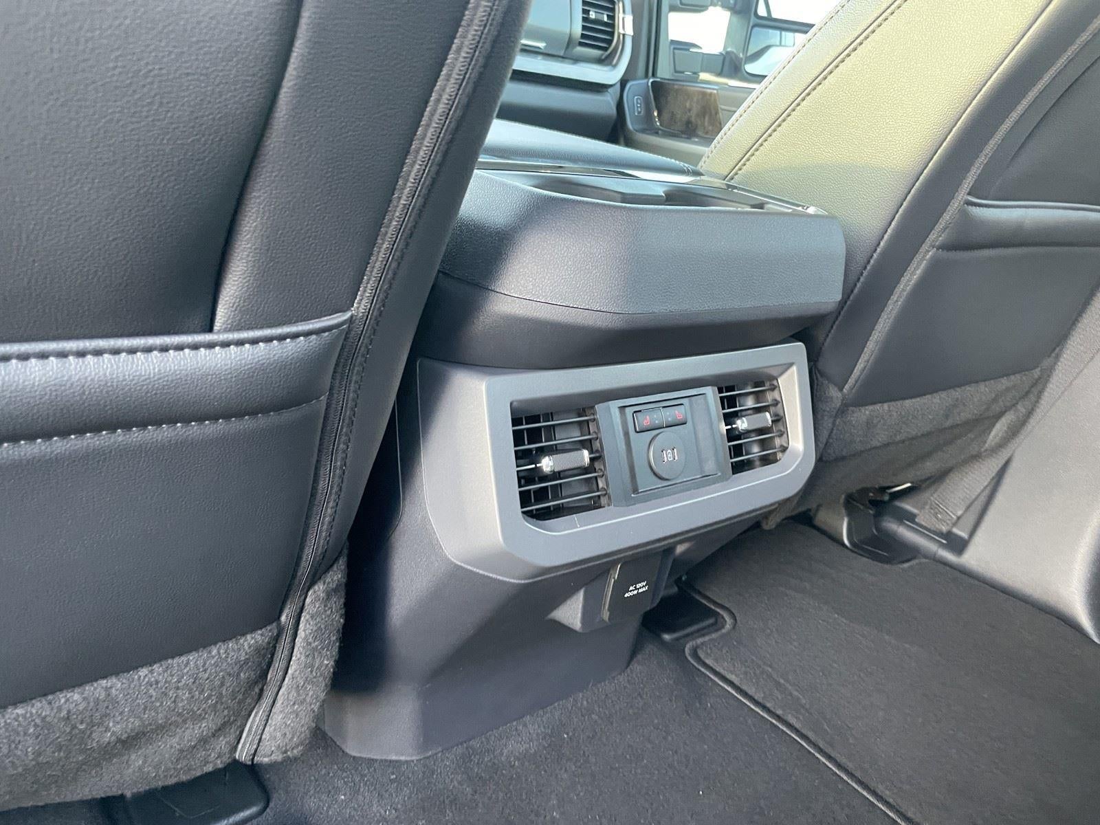 2026 Ford Super Duty F-350 DRW LARIAT
