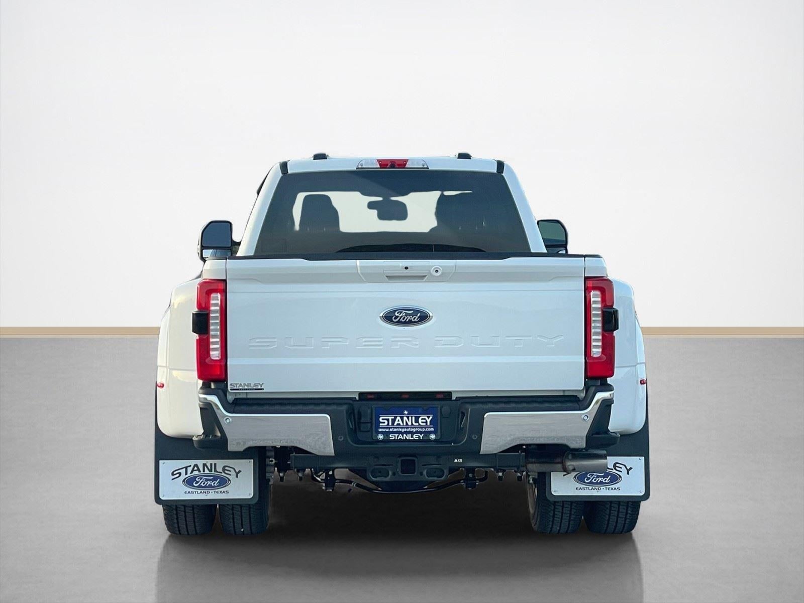 2026 Ford Super Duty F-350 DRW LARIAT