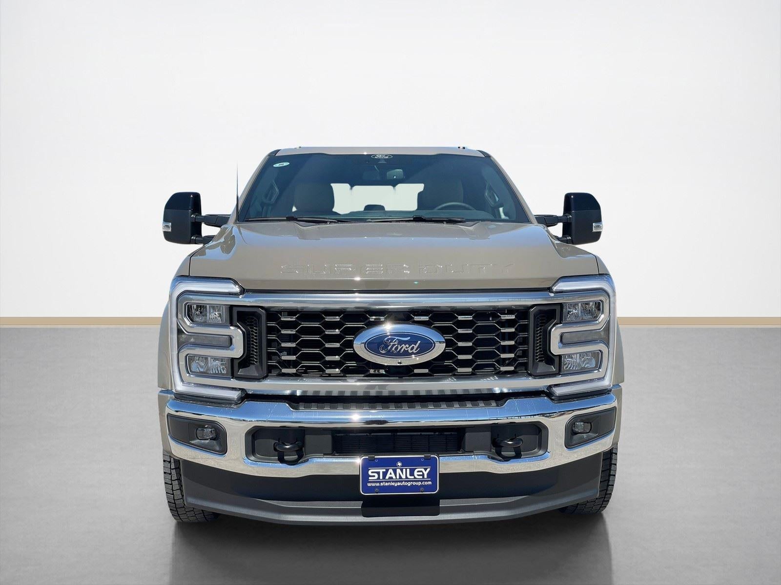 2026 Ford Super Duty F-450 DRW LARIAT
