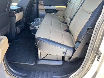 2026 Ford Super Duty F-450 DRW LARIAT