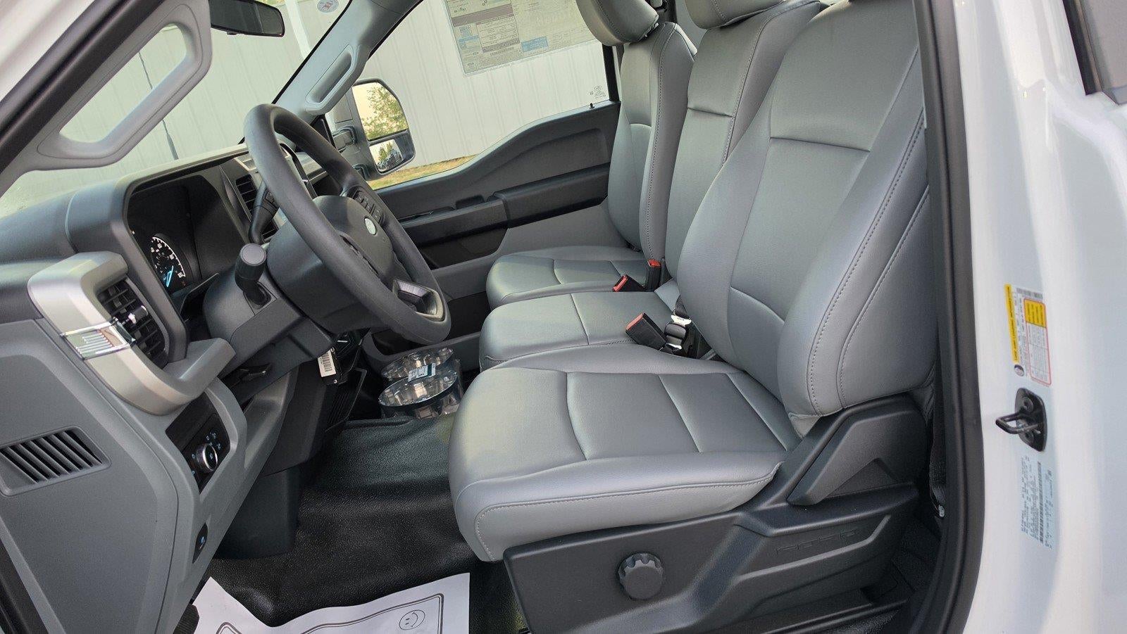 2027 Ford Super Duty F-250 Srw XLT