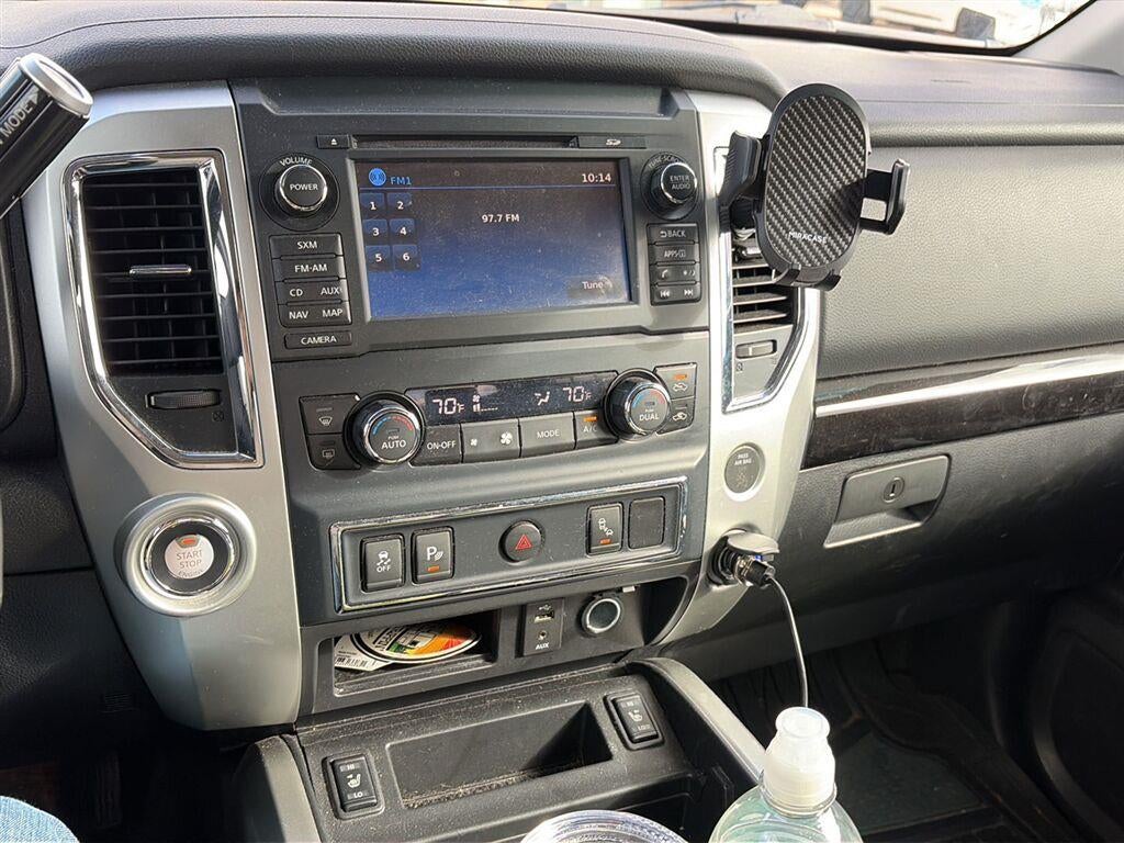 2017 Nissan Titan SV
