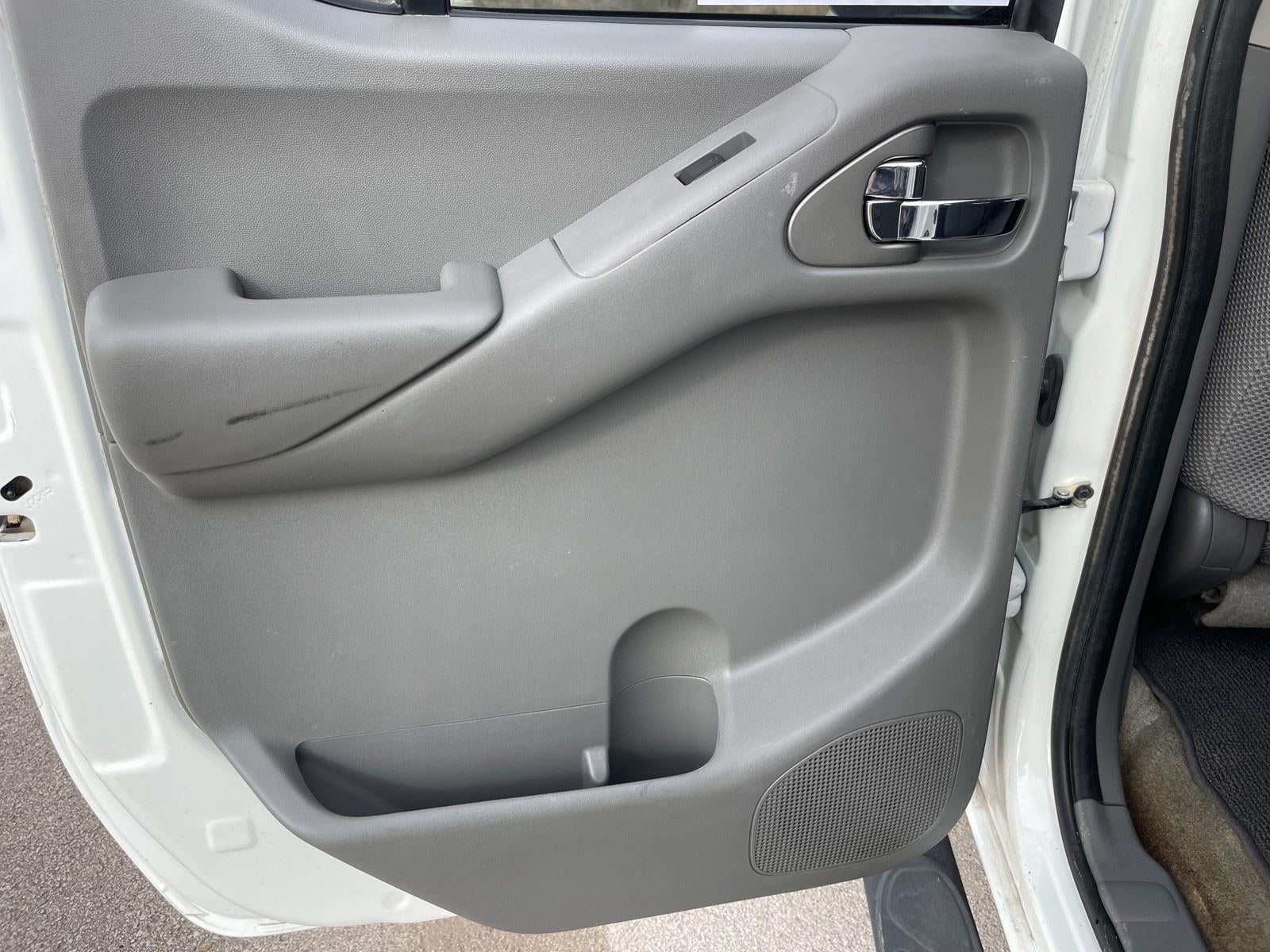 2017 Nissan Frontier SV V6