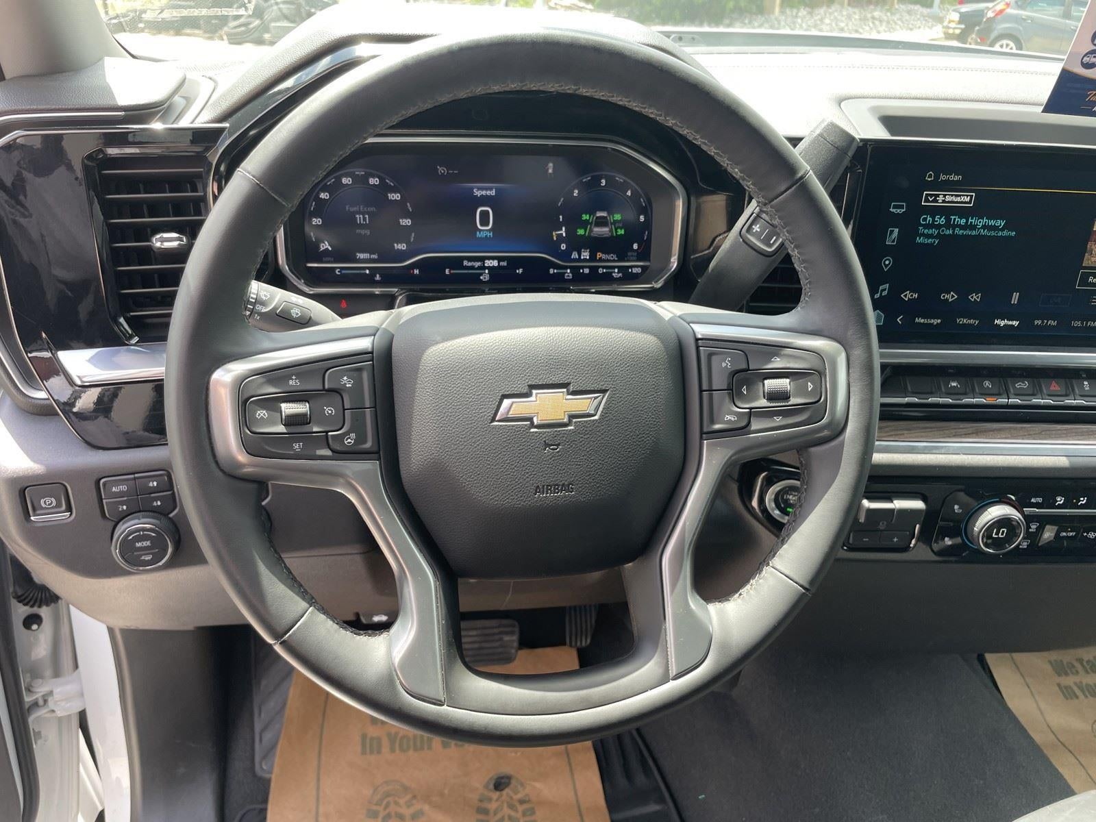 2024 Chevrolet Silverado 1500 LT