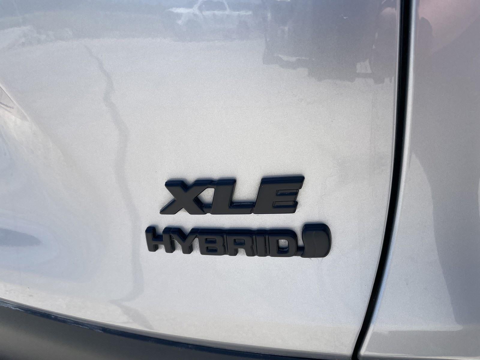 2024 Toyota RAV4 Hybrid XLE Premium