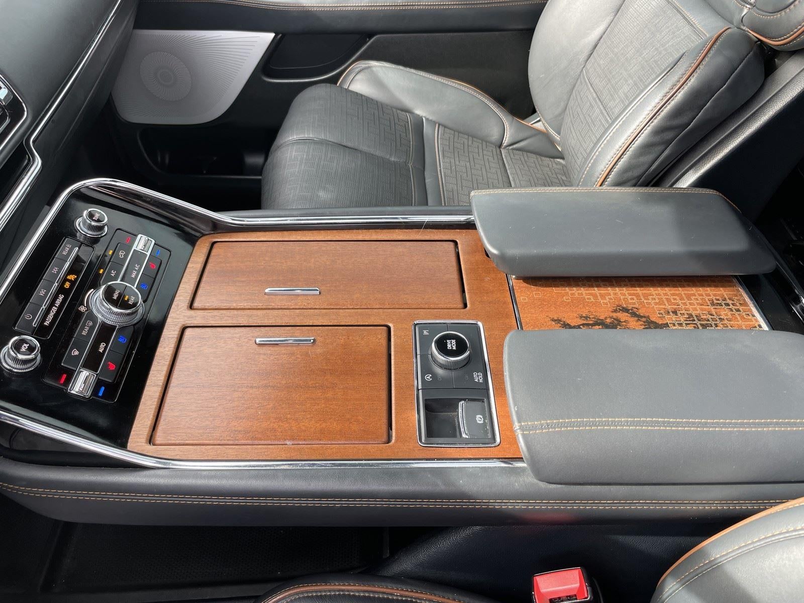 2023 Lincoln Navigator L Black Label