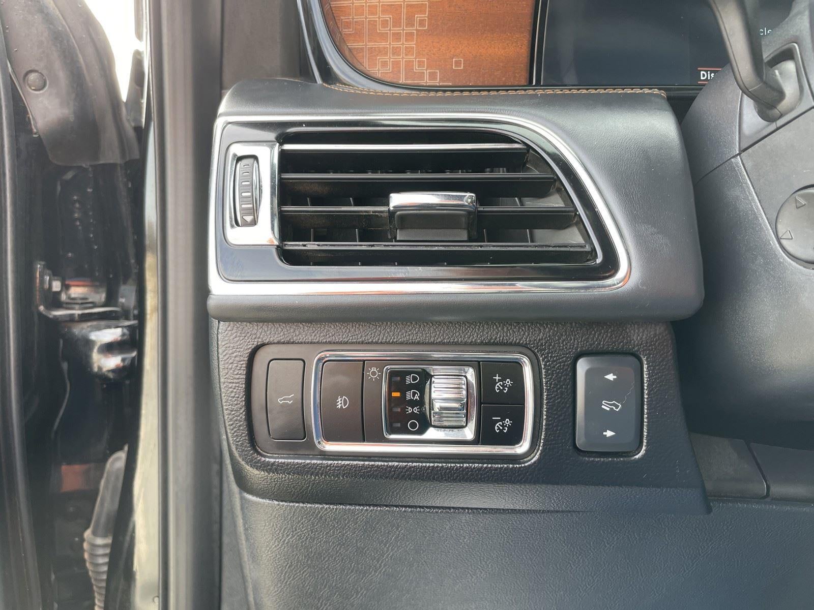 2023 Lincoln Navigator L Black Label