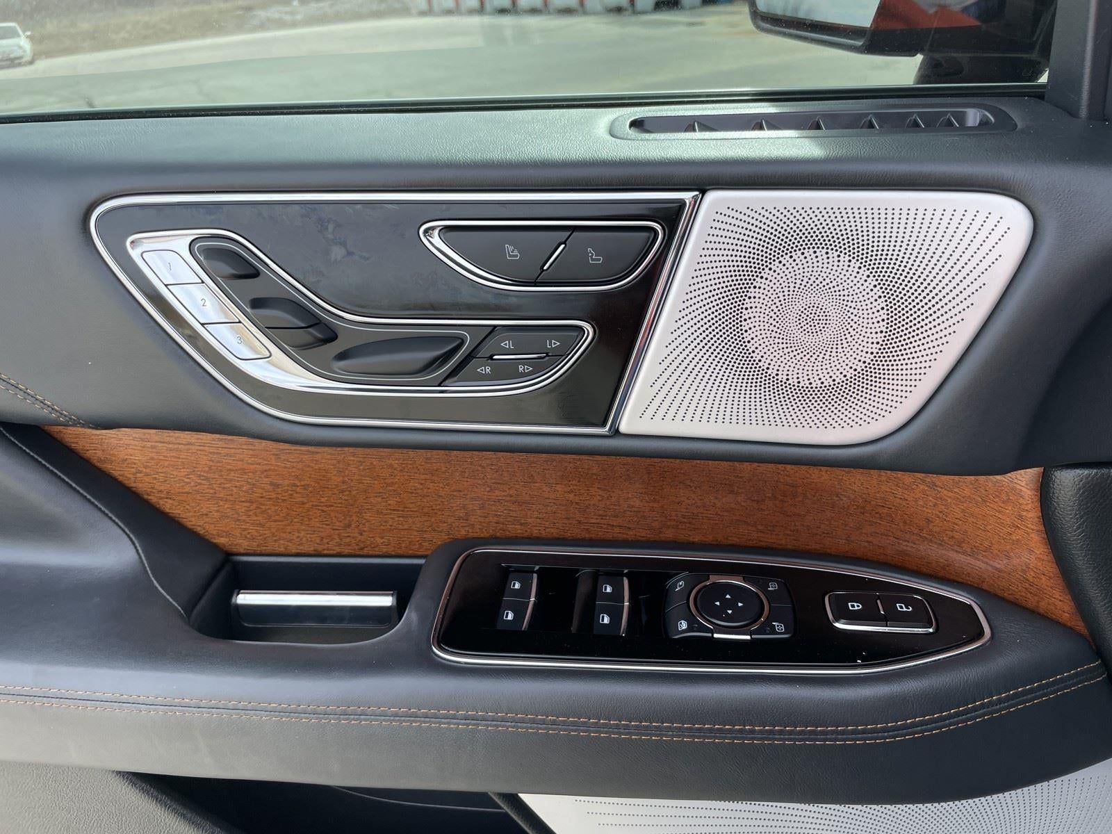 2023 Lincoln Navigator L Black Label