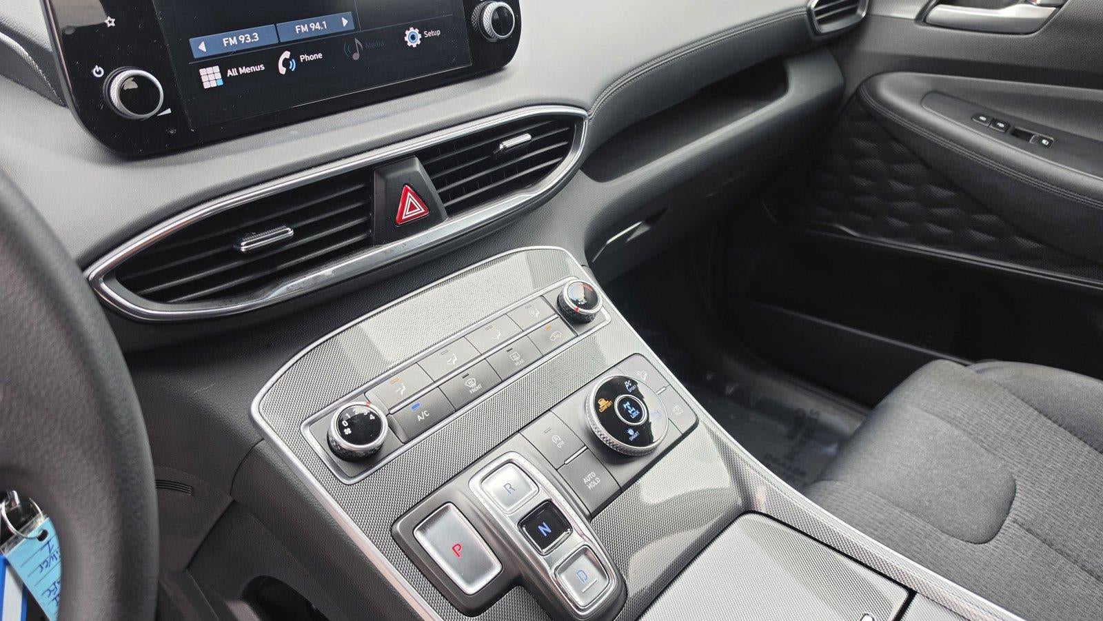 2023 Hyundai Santa Fe SE